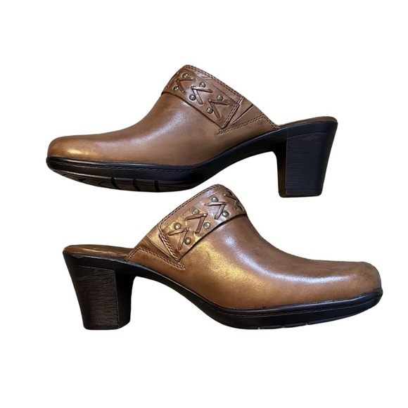 Women Brown Leather Open Back Closed Toe Round Heel Size 9.5 - Picture 1 of 7